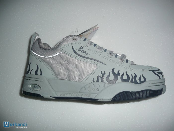 small-parcel-of-boras-skater-shoes-1381924822.jpg